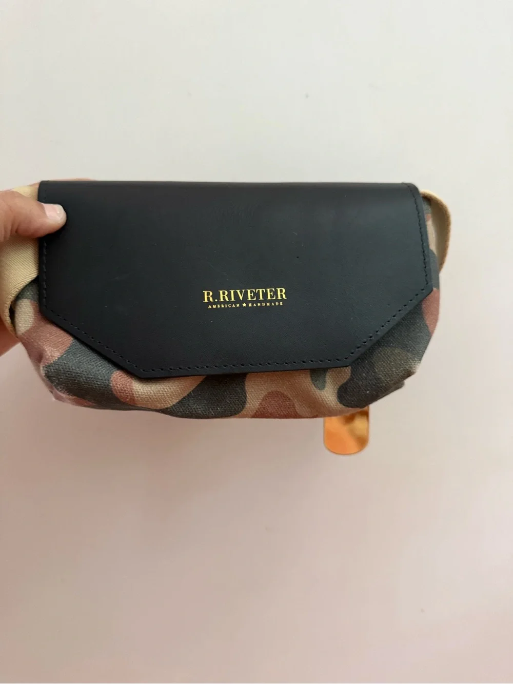 R. Riveter PATTON Crossbody Bag Camo Army Green black Leather adjustable strap
